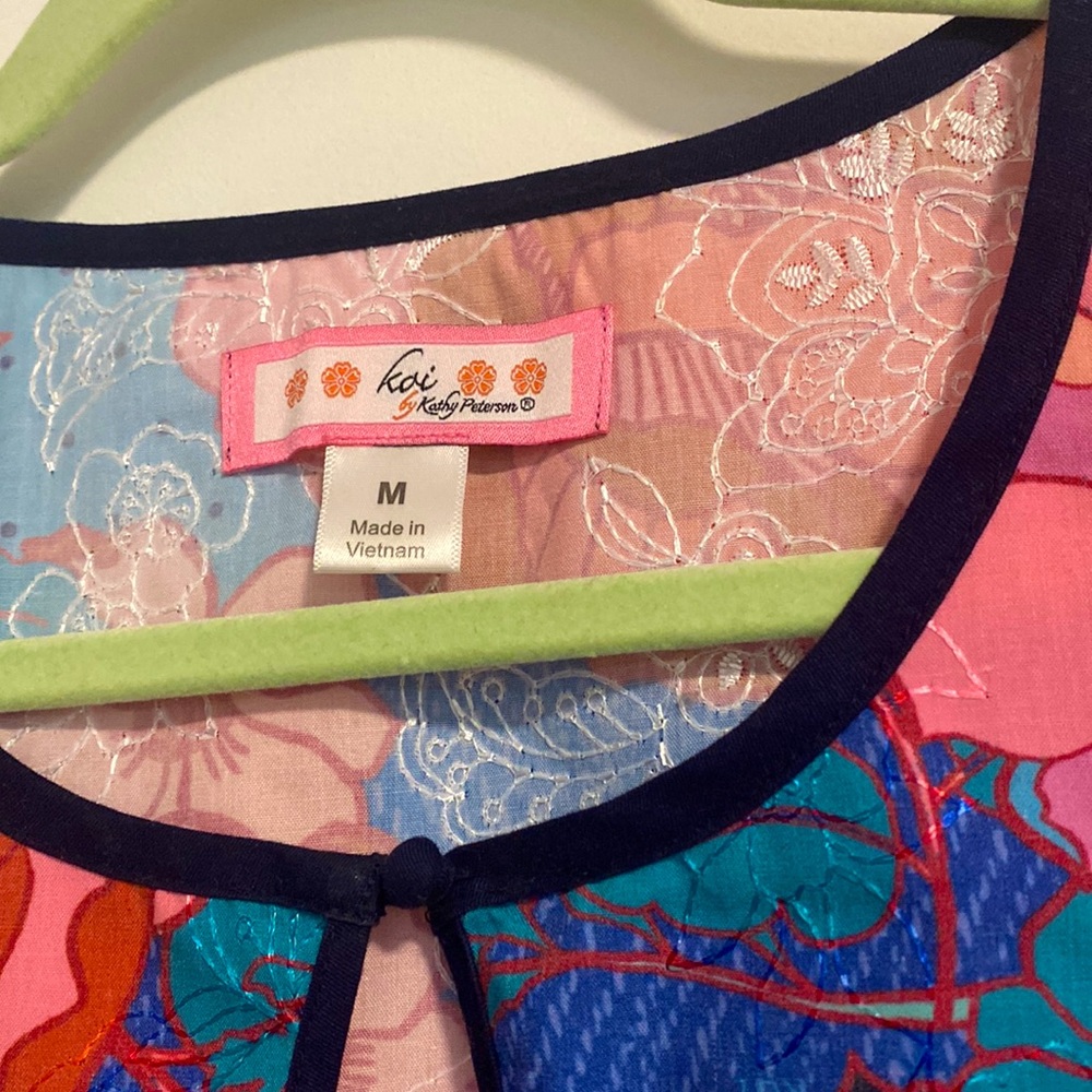 Scrub top size M - Picture 2 of 2